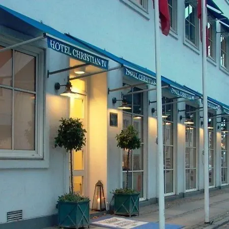 Hotel Petra 3*